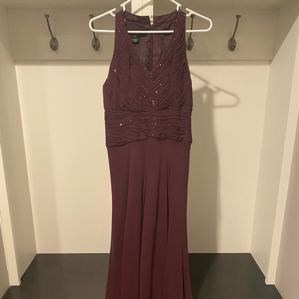 Jones New York maroon long dress size 4
